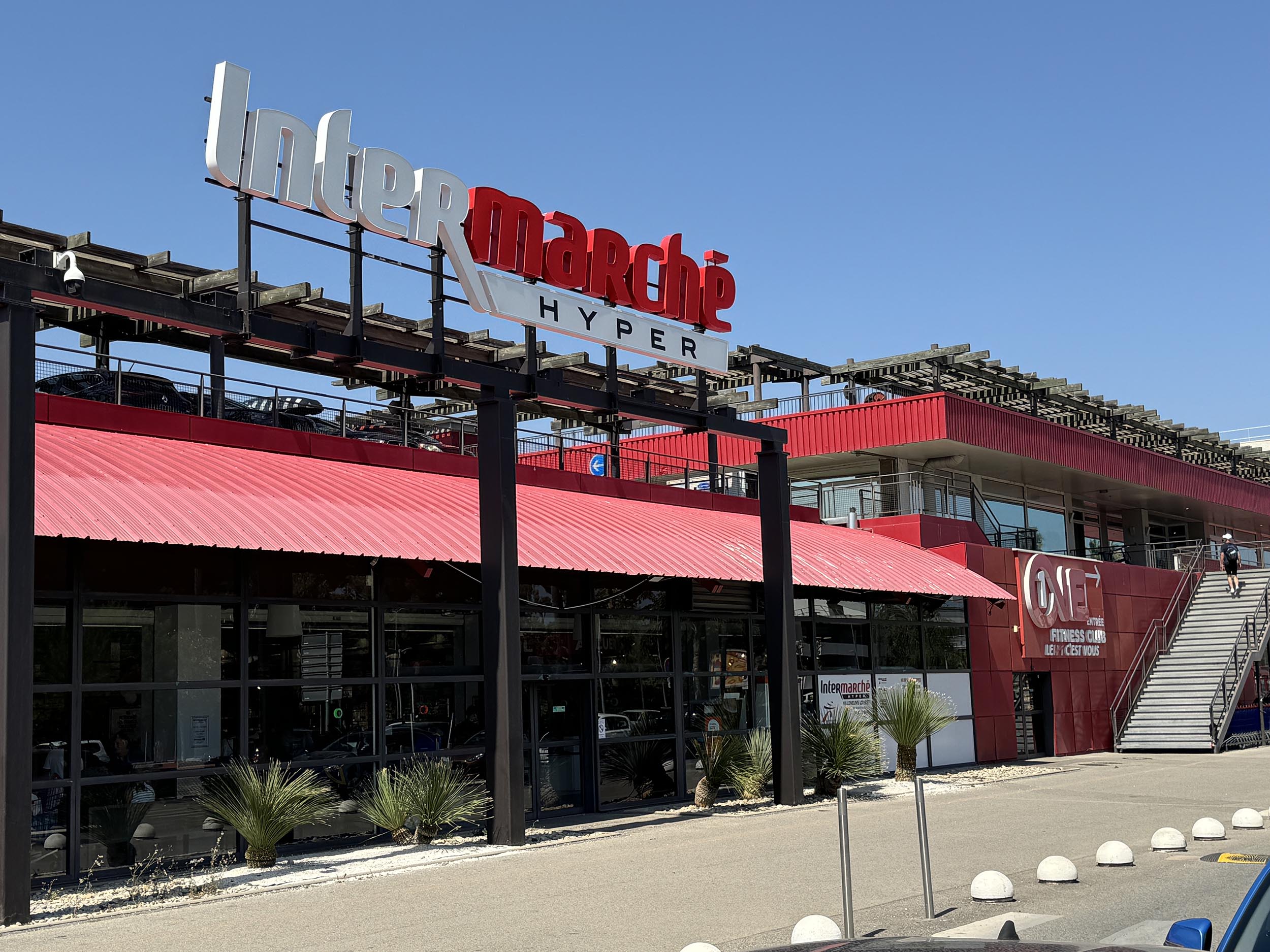 Villeneuve-Loubet Intermarché Exterior